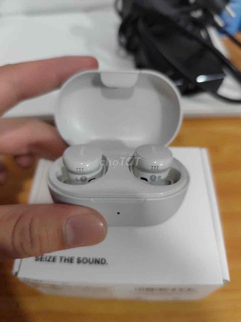 Tai nghe Bose Quietcomfort Earbuds Trắng. Mua bán Tivi, Âm thanh tại Quận 7 Tp Hồ Chí Minh được đăng bởi Trí hình 1