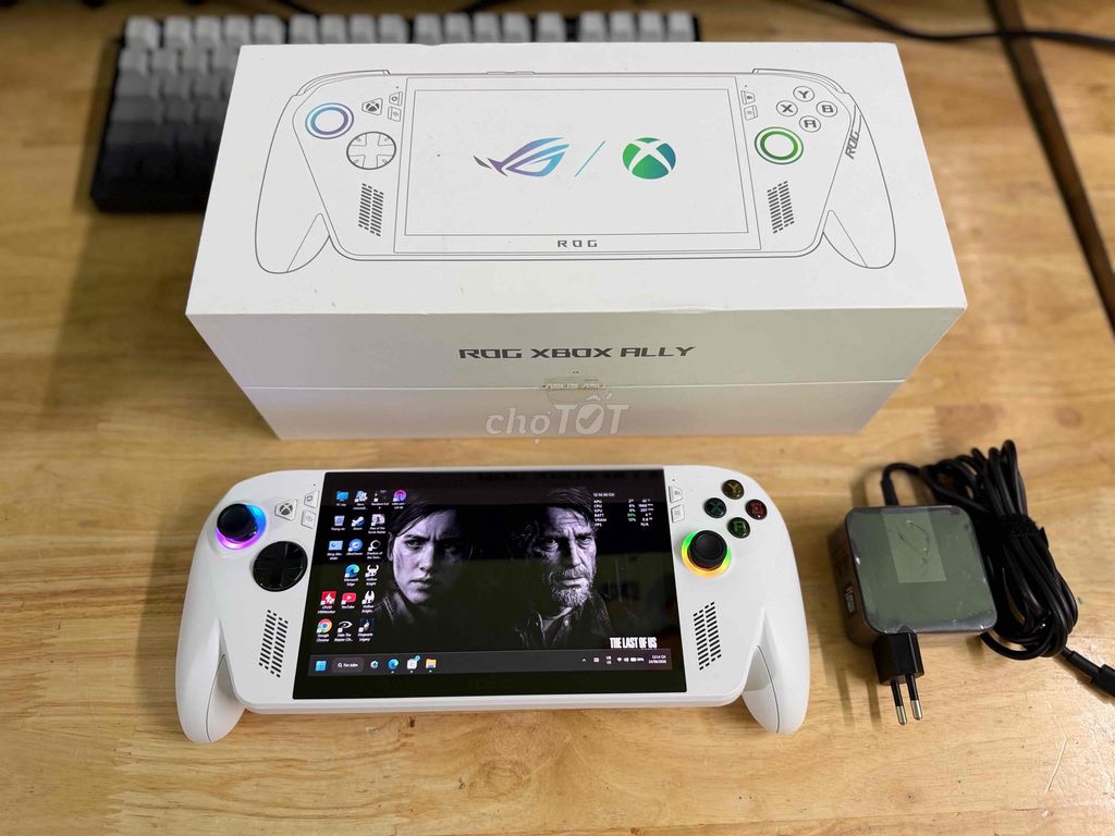 ROG Xbox Ally Z2A 16GB/512GB Trắng 99%. Mua bán Thiết bị chơi game tại Quận Cái Răng Cần Thơ được đăng bởi GAMESTORE 1992 hình 1