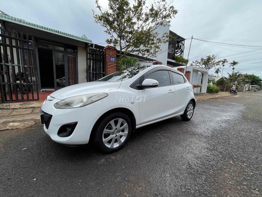 Mazda 2 2012 - 130000 km. Mua bán Ô tô tại Huyện Chư Sê Gia Lai được đăng bởi Ha Thanh Sang hình 2