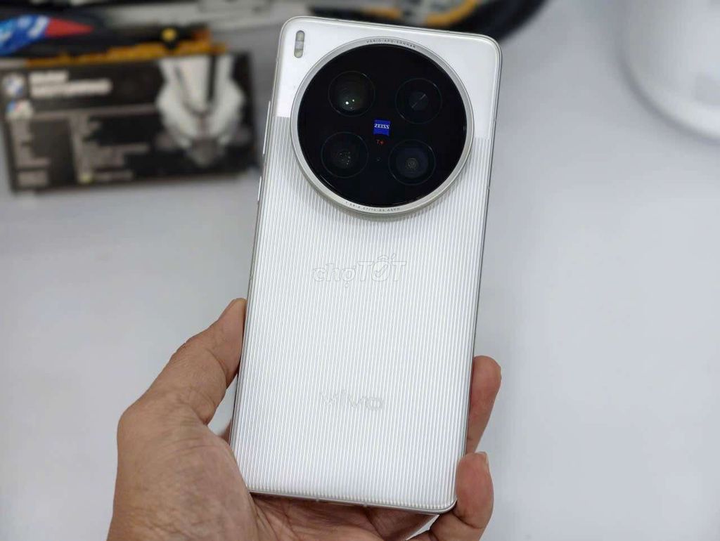 Vivo X200 Ultra 256GB Trắng 99%. Mua bán Điện thoại tại Quận Ninh Kiều Cần Thơ được đăng bởi Lê Khang hình 1