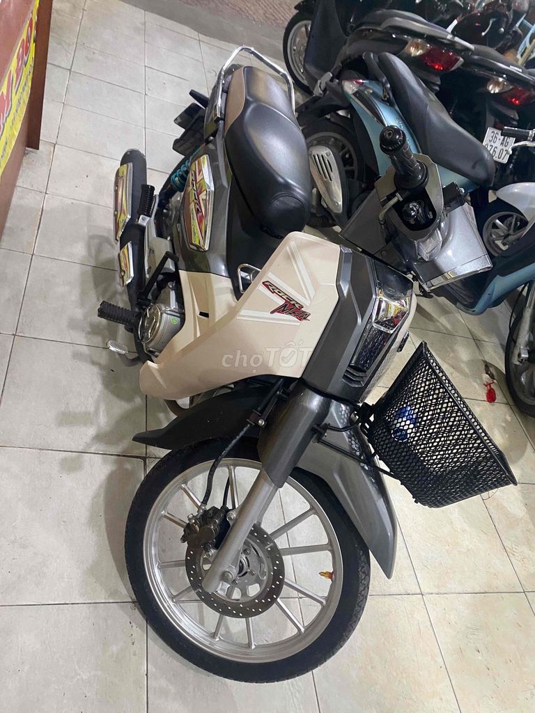 cầm đồ bán thanh lý rẻ xe Zin mới đi ít TPHCM. Mua bán Xe máy tại Quận 12 Tp Hồ Chí Minh được đăng bởi Quốc sự cầm đồ hình 5