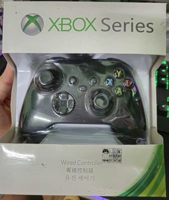 Tay cầm Xbox Series X bản có dây