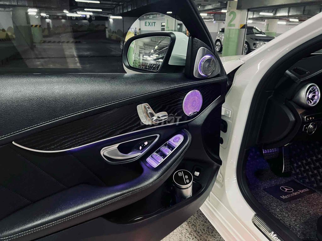 ĐỔI XE CẦN BÁN C300 AMG. Mua bán Ô tô tại Quận Gò Vấp Tp Hồ Chí Minh được đăng bởi Nguyễn Tuấn hình 11