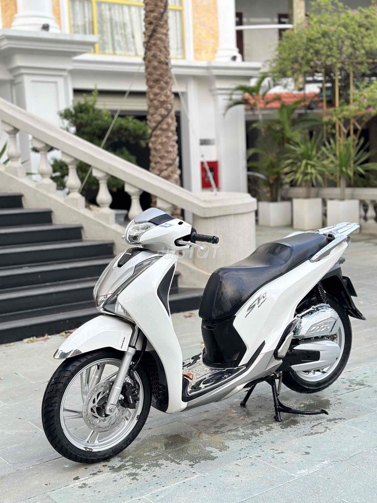 SH 2019  nguyên rin, chính chủ , mới cứng. Mua bán Xe máy tại Thành phố Huế Thừa Thiên Huế được đăng bởi Trần Quý hình 1