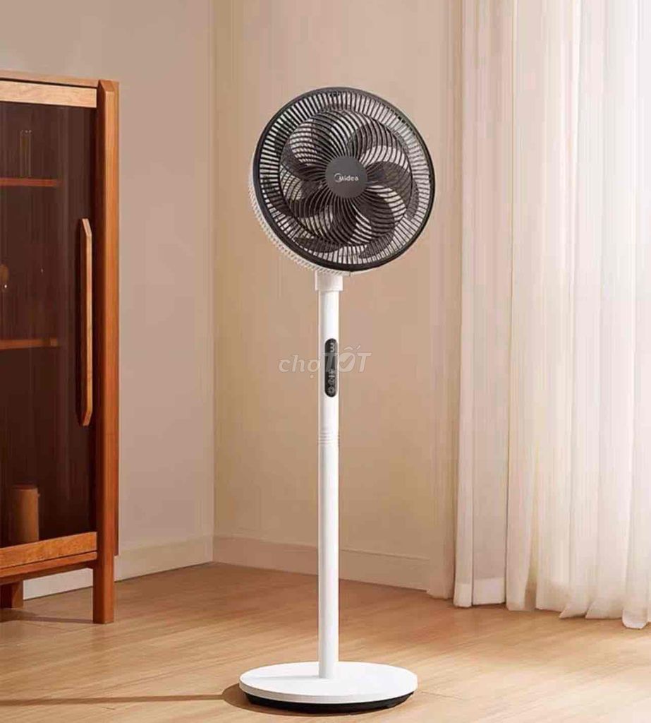 Quạt đứng Midea Trắng. Mua bán Quạt tại Huyện Gia Lâm Hà Nội được đăng bởi Trần Thanh Thủy hình 1