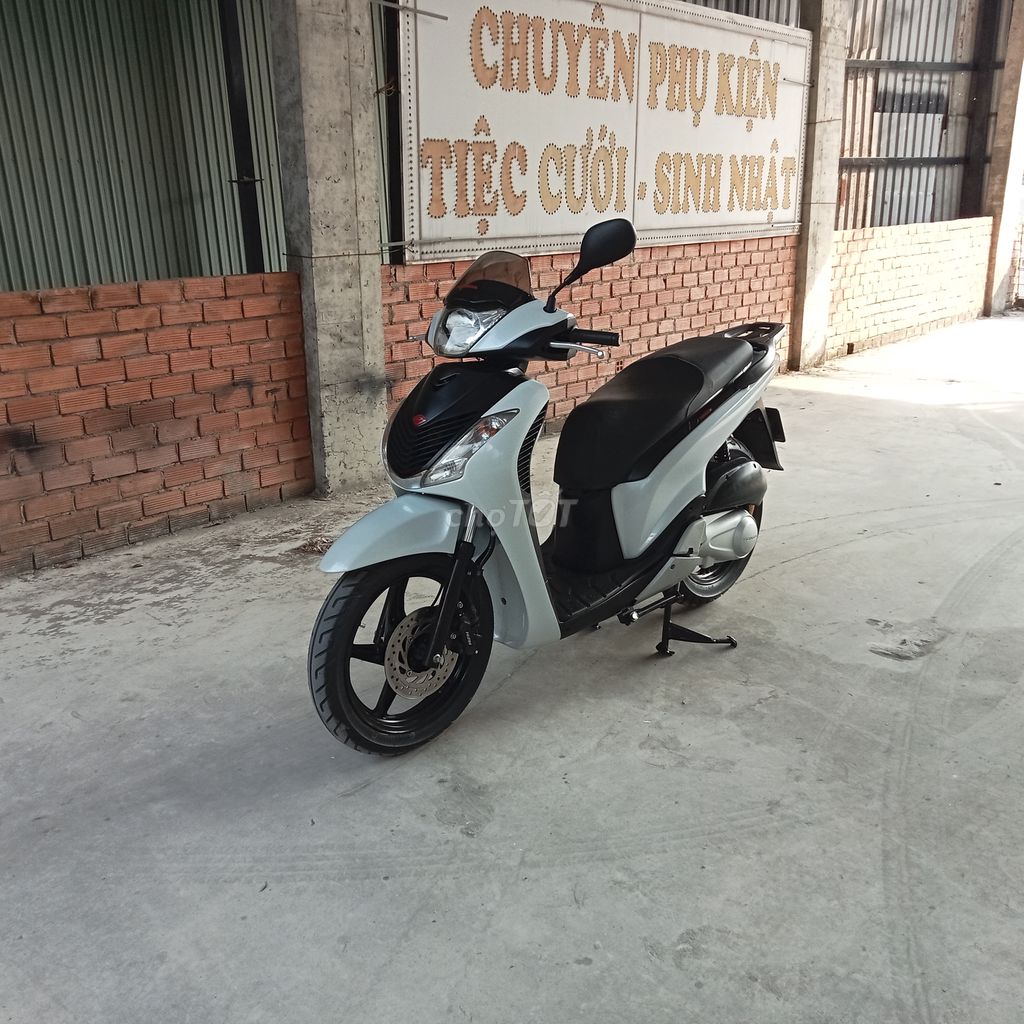 Xe bán honda SH Ý 150 đầu số máy 1072277,số  đẹp. Mua bán Xe máy tại Thành phố Thủ Dầu Một Bình Dương được đăng bởi votan hình 2