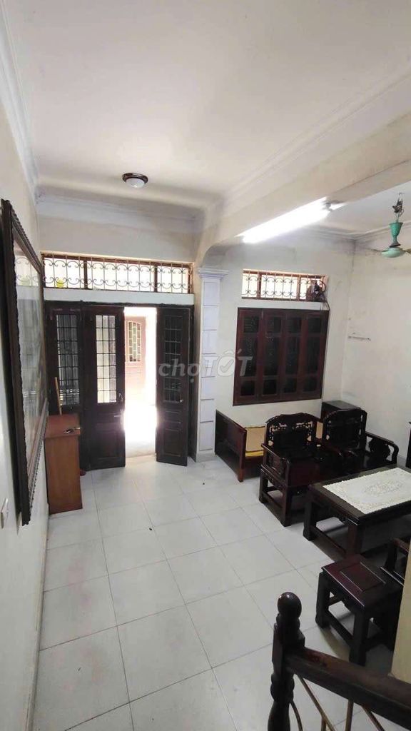 cho thuê nhà khu TT Pin văn điển- 3 tầng- 2 P ngủ