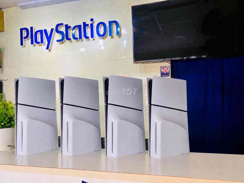 Máy PS5 Slim Standard 1TB Trắng ( có Pes 2021). Mua bán Thiết bị chơi game tại Quận Tân Bình Tp Hồ Chí Minh được đăng bởi Cửa hàng game PlayStation hình 1