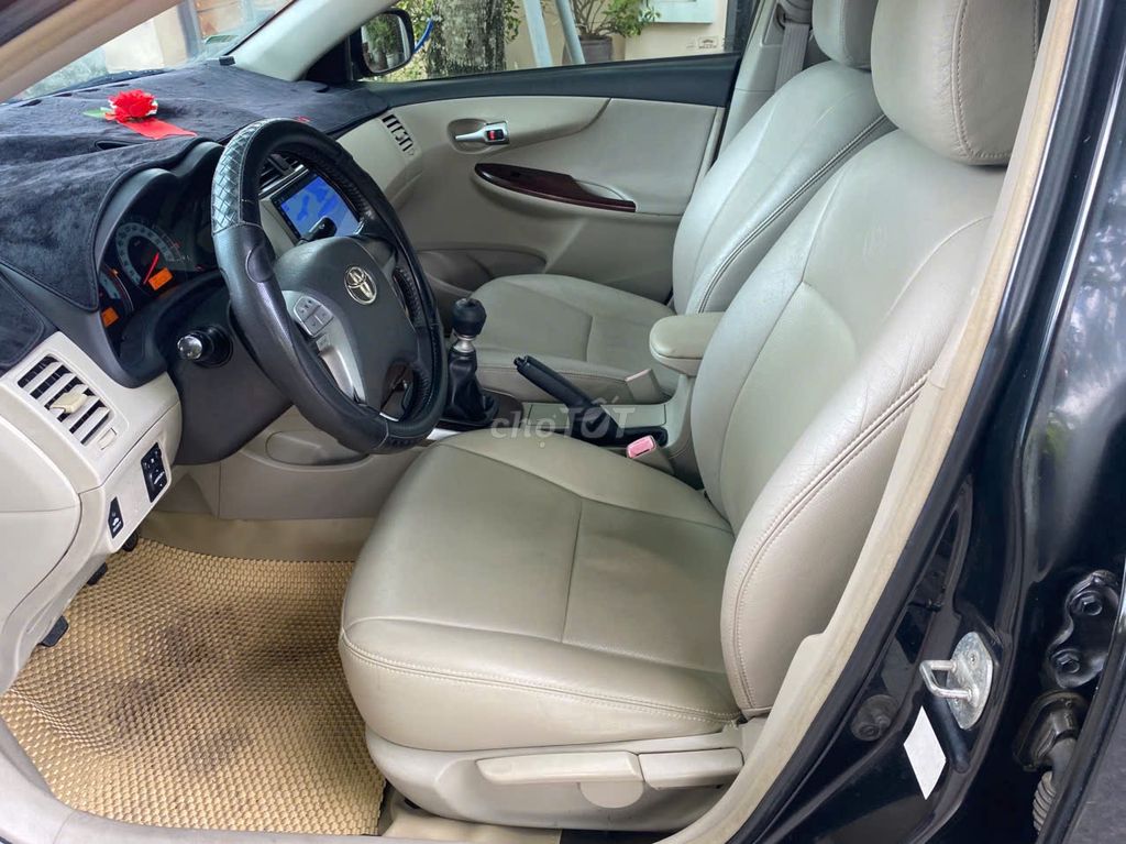 Toyota Corolla Altis 2011 1.8G MT - 20000 km. Mua bán Ô tô tại Thành phố Vĩnh Yên Vĩnh Phúc được đăng bởi Đỗ Ngọc Cương hình 8