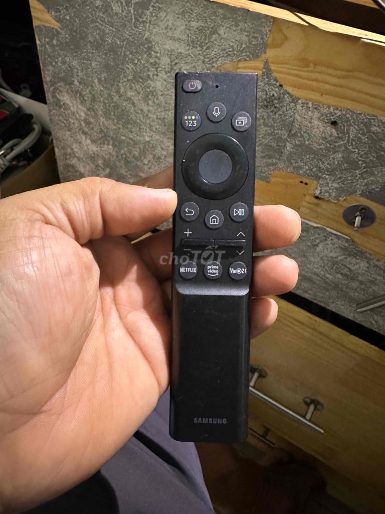 remote năng lượng mặt trời tivi samsung