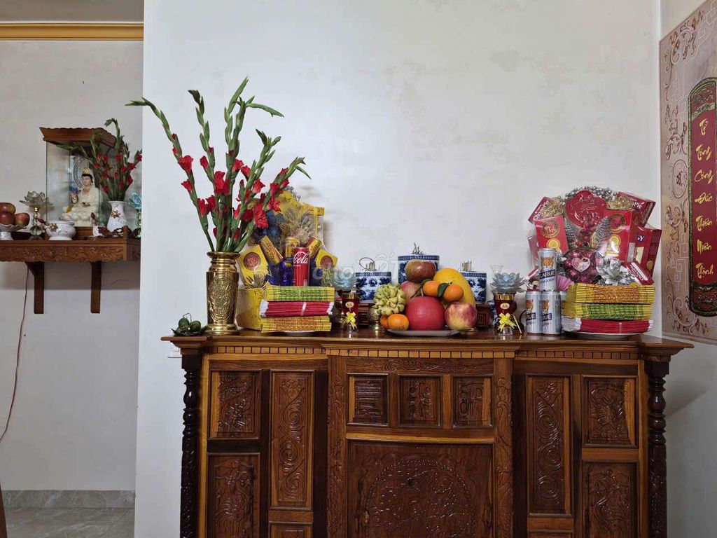 Tủ thờ Gỗ 1.6m x 1.6m x 60cm. Mua bán Tủ, kệ gia đình tại Thành phố Buôn Ma Thuột Đắk Lắk được đăng bởi Anh Khoa  hình 1