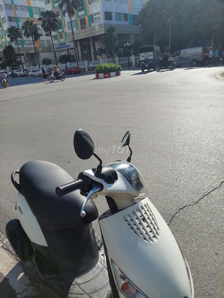 Bán xe Zip Việt Nam mầu trắng chính chủ. Mua bán Xe máy tại Quận Hai Bà Trưng Hà Nội được đăng bởi Mr tín  hình 6