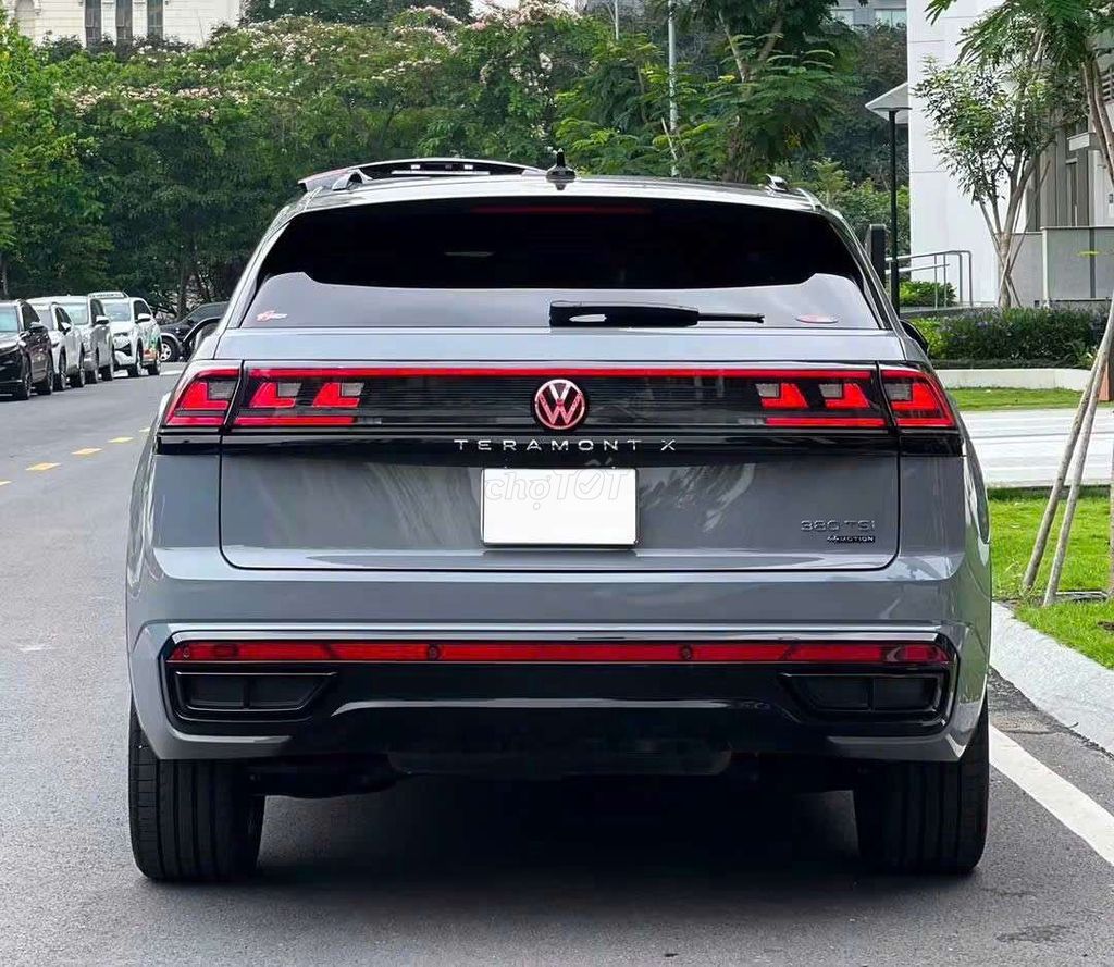 Volkswagen Teramont X Platinum 2024 Серый 38000 км