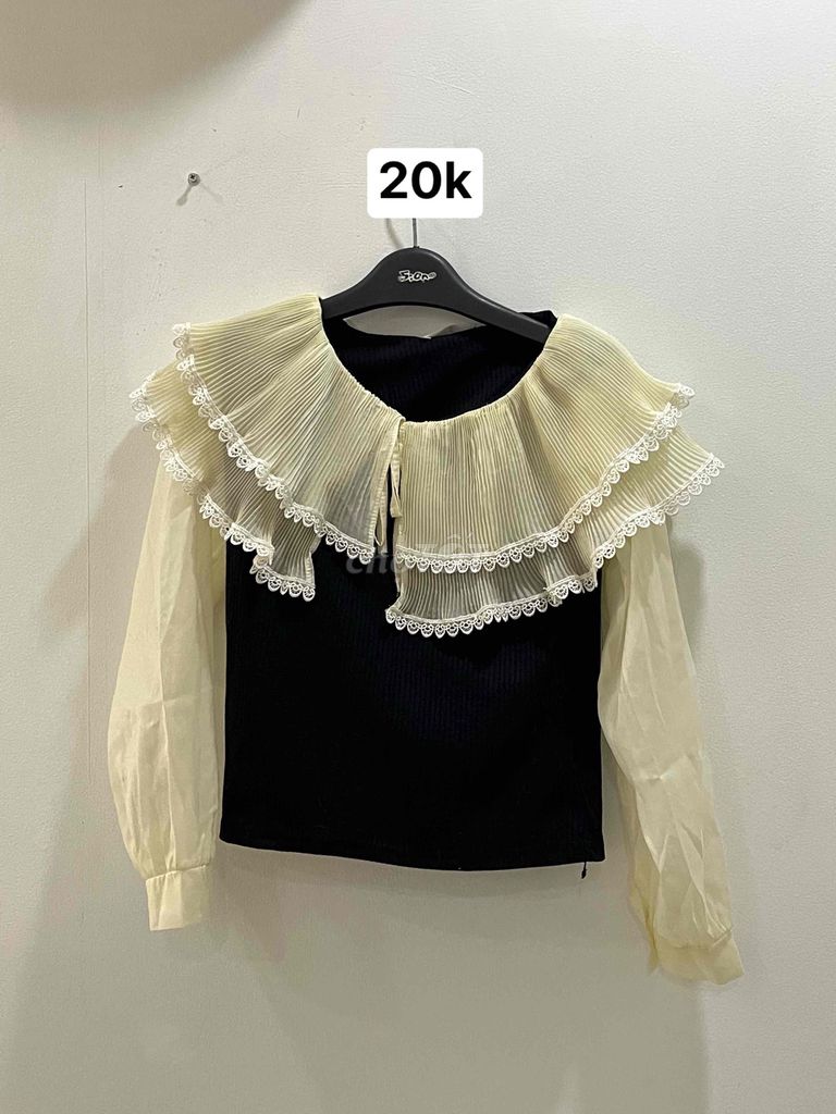 Áo kiểu Nữ Vải size S. Mua bán Quần áo tại Quận Gò Vấp Tp Hồ Chí Minh được đăng bởi Huynh Phan Tien Dat hình 1