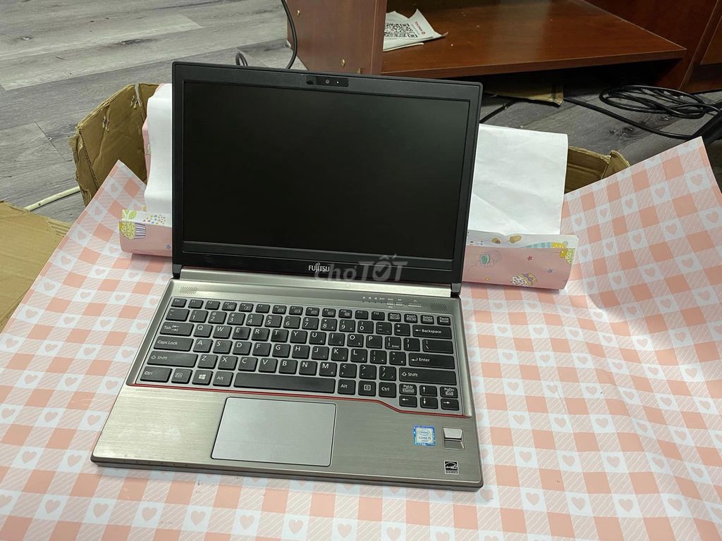 laptop Fujitsu e736..i5-6200u..8g..128g giá xã