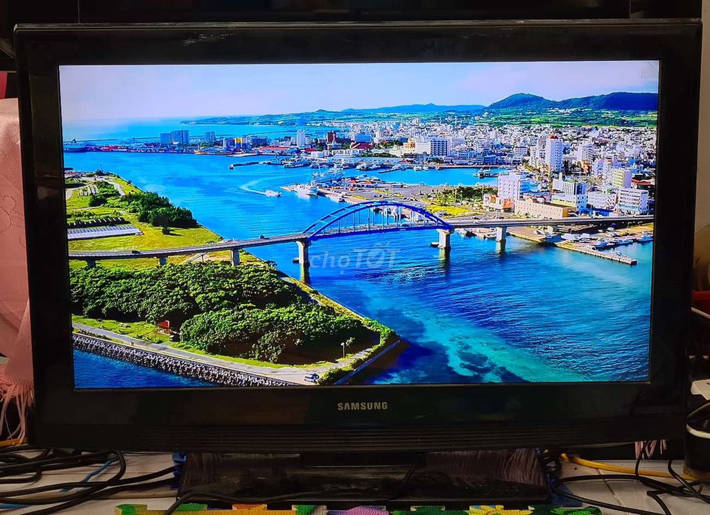 Tivi Samsung 32 inch sáng đẹp loa hay