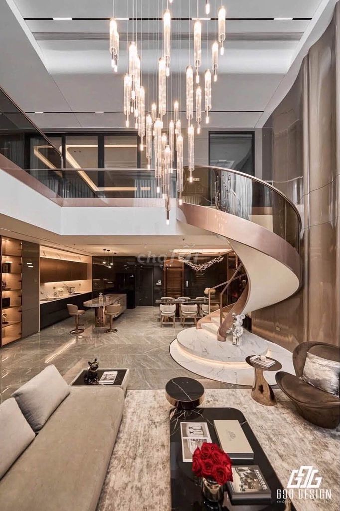 Bán tòa nhà 9 tầng mặt phố Nguyễn Khang, 160m2, 93.5 tỷ