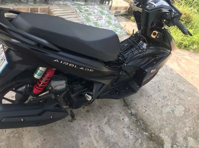 Honda Air Blade Mắt cú 2013 Đen nhám