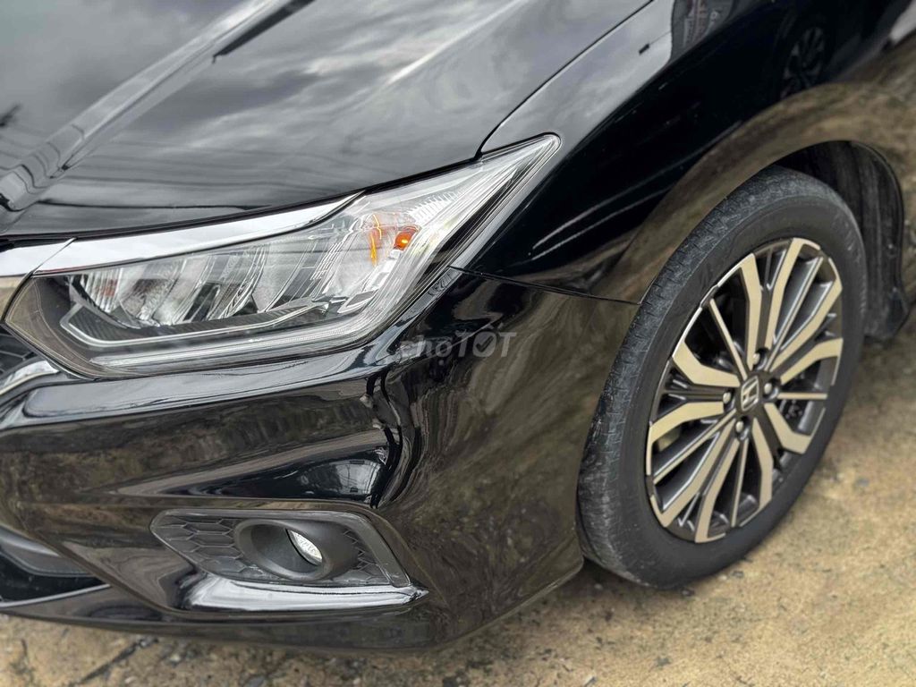 Honda City TOP 2019 чёрный 93 000 км