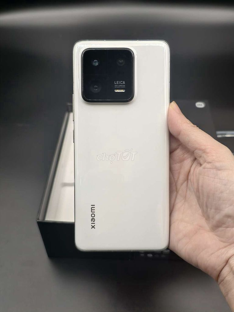 Xiaomi 13 Pro 12/ 256GB Trắng máy fullbox. Mua bán Điện thoại tại Quận 6 Tp Hồ Chí Minh được đăng bởi Nhất Tín Mobile hình 1