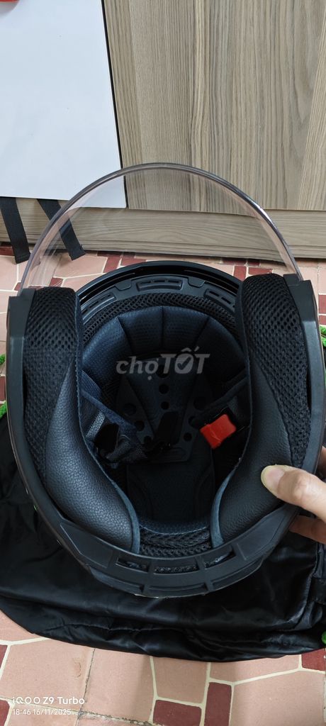 Muốn Pass Nón 3/4 YOHE màu xanh đen. Mua bán Phụ tùng xe tại Quận 1 Tp Hồ Chí Minh được đăng bởi Pippihuhu hình 3