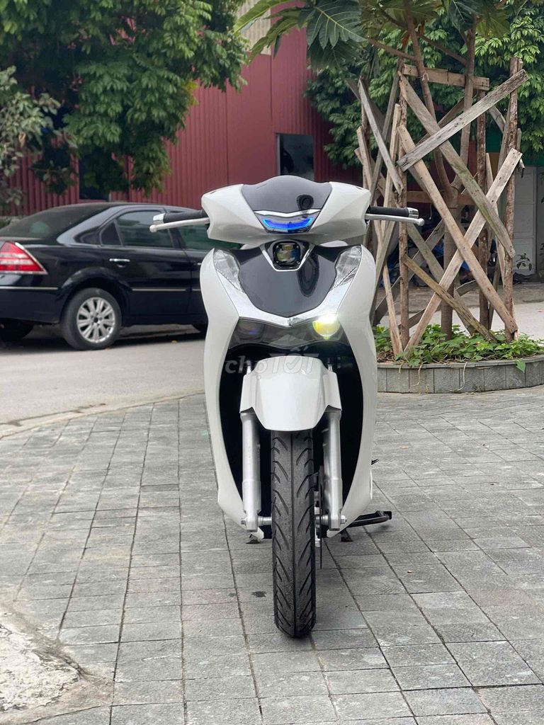 Honda SH 125i CBS 2022 Siêu Lướt_Bảo Hành 3 Năm. Mua bán Xe máy tại Huyện Gia Lâm Hà Nội được đăng bởi Xe Máy Phúc Hưng hình 1