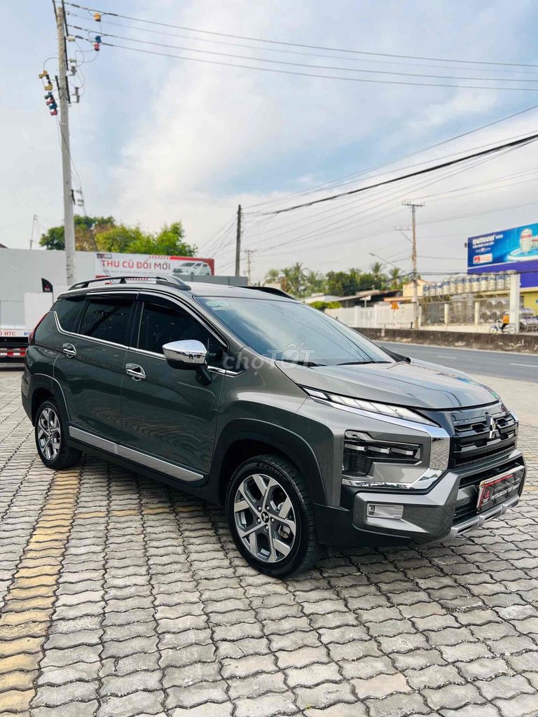 Mitsubishi Xpander 2023 Cross - 17000 km