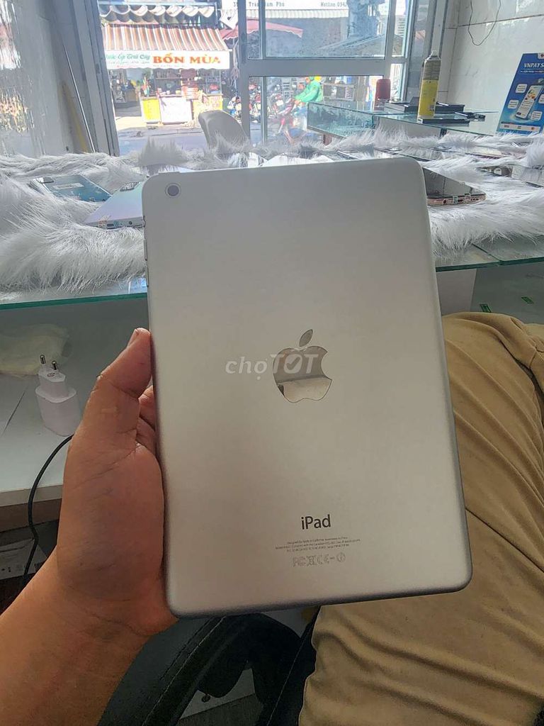 Ipad mini máy zin đẹp xem video camera tôtz