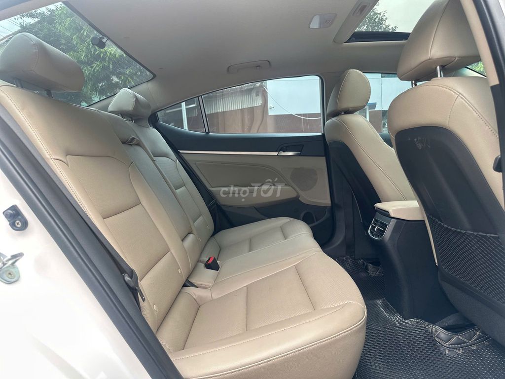 Hyundai Elantra 2021 màu trắng 2.0AT. Mua bán Ô tô tại Quận Gò Vấp Tp Hồ Chí Minh được đăng bởi Thu Hà hình 6