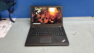 Laptop X260 bản VIP core i5 6200 ram 8 ssd 128gb