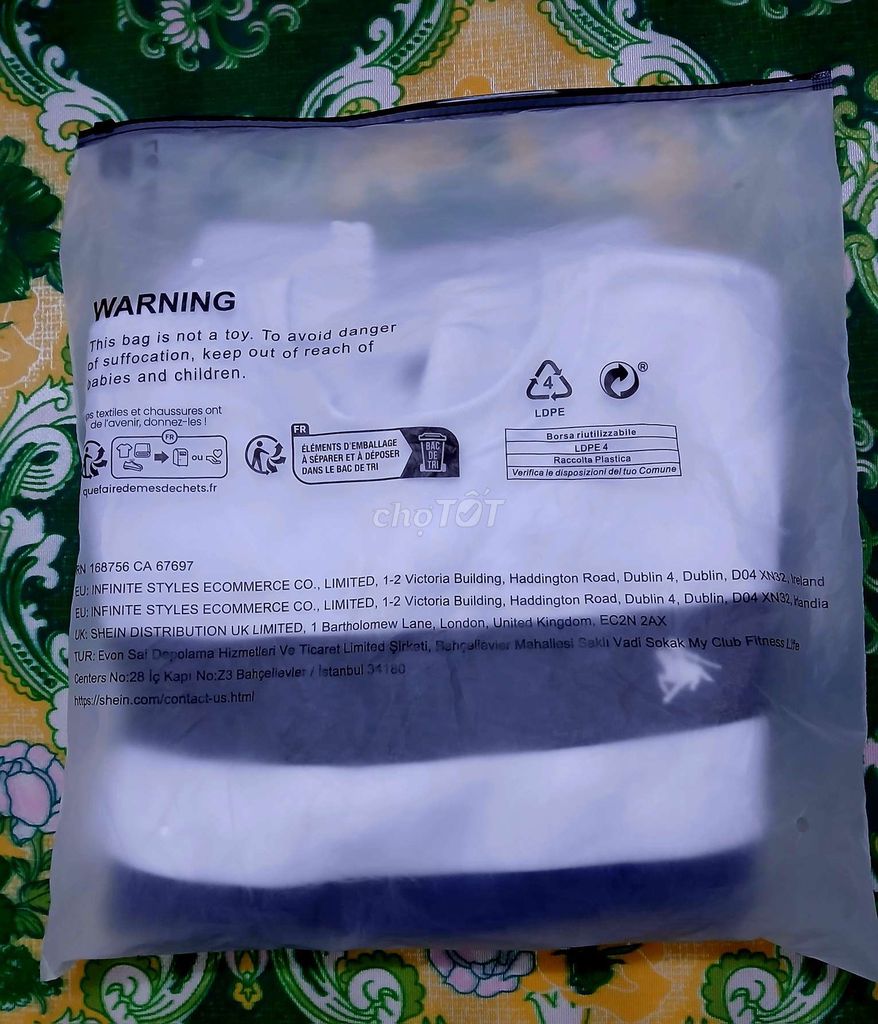 Áo thun tay dài  Unisex Trắng size S mới. Mua bán Quần áo tại Quận 1 Tp Hồ Chí Minh được đăng bởi Trường Sơn hình 1