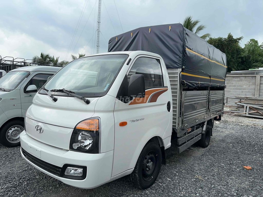 HYUNDAI H150 THÙNG BẠT FULL 304. Mua bán Xe tải, xe ben tại Quận Bình Thuỷ Cần Thơ được đăng bởi Đại lý Xe Tải Miền Tây hình 1