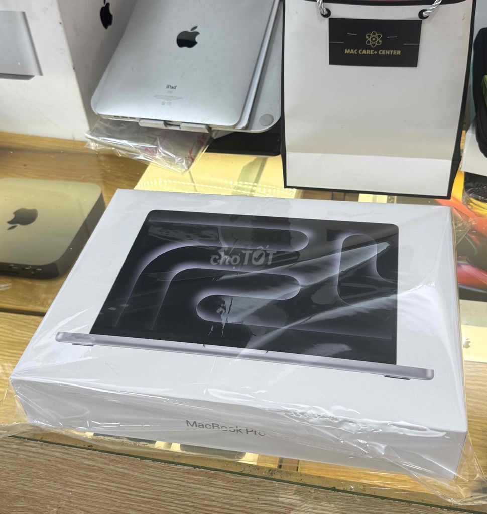 Macbook Pro 14 inch M5 Max 64GB/2TB New Seal MDM. Mua bán Laptop tại Quận Phú Nhuận Tp Hồ Chí Minh được đăng bởi Maccarecenter phong maccare   hình 1