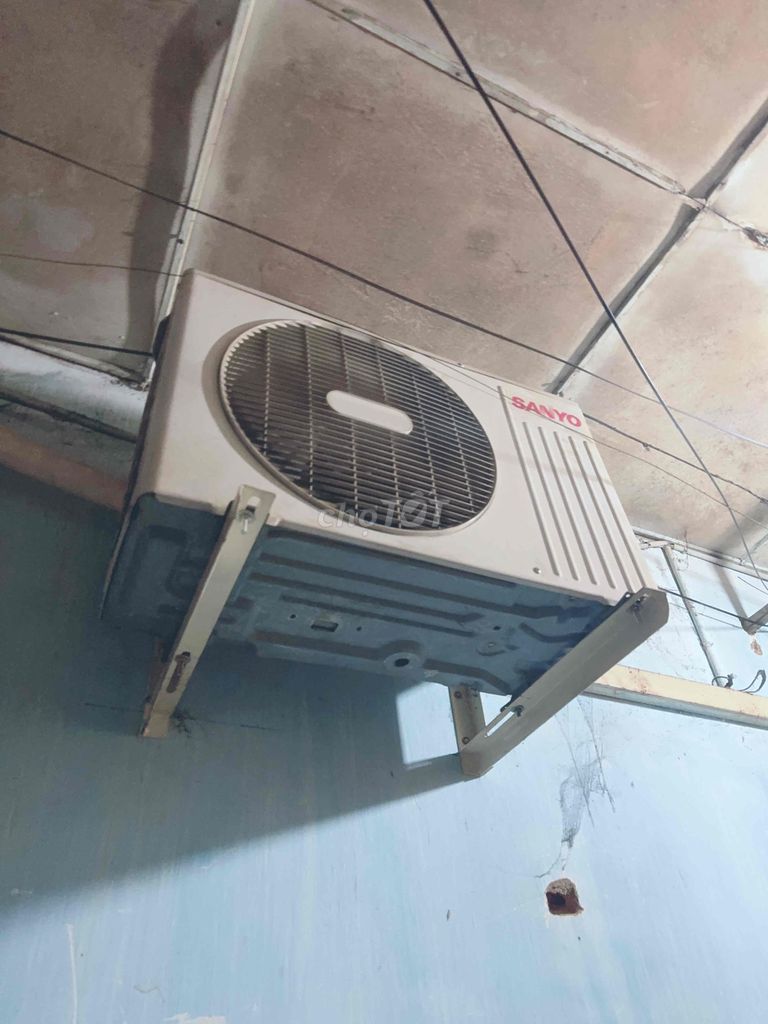 Máy lạnh Sanyo Như mới. Mua bán Máy lạnh, điều hoà tại Thành phố Thủ Đức Tp Hồ Chí Minh được đăng bởi Lê Tấn Phát hình 1