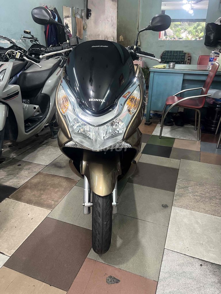 mới về (PCX) màu cánh dám xe zin nguyên chiếc ac. Mua bán Xe máy tại Quận Phú Nhuận Tp Hồ Chí Minh được đăng bởi CuBi Thanh Sơn hình 2