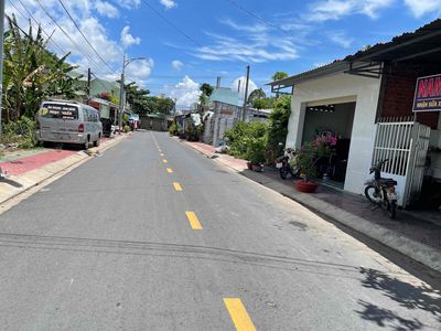 CẦN SANG LẠI NỀN ĐẤT 20x30 SỔ HỒNG SÁT TT THỊ TRẤN CÙ LAO DUNG TPCT