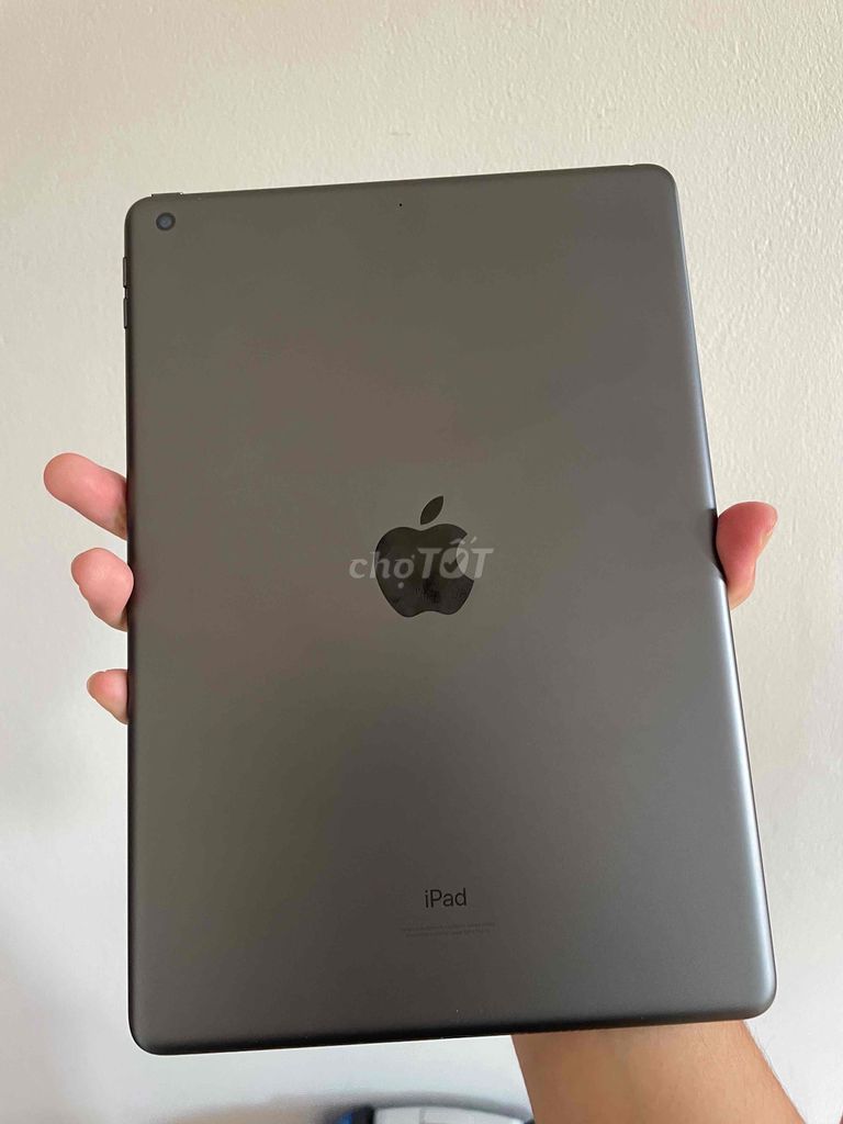 iPad Gen 9 64gb wifi hình thức 99% pin 99 fullbox