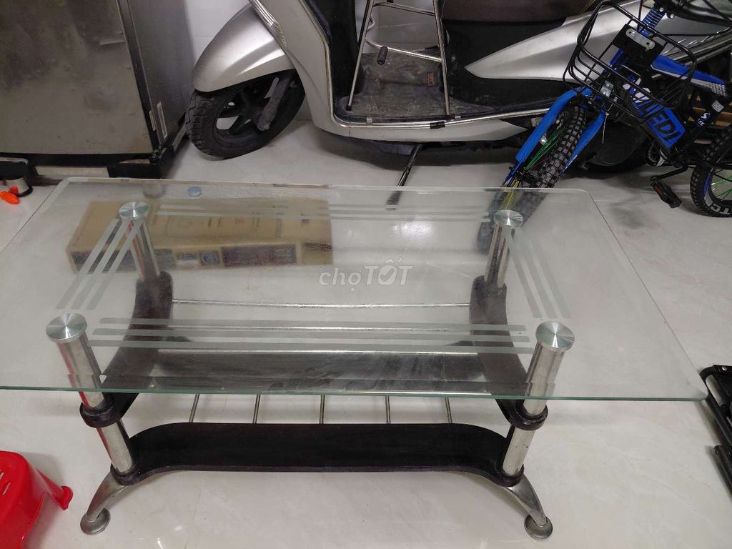 Bàn sofa Kính cường lực Trong suốt. Mua bán Bàn ghế tại Huyện Nhà Bè Tp Hồ Chí Minh được đăng bởi Tu Bem hình 1