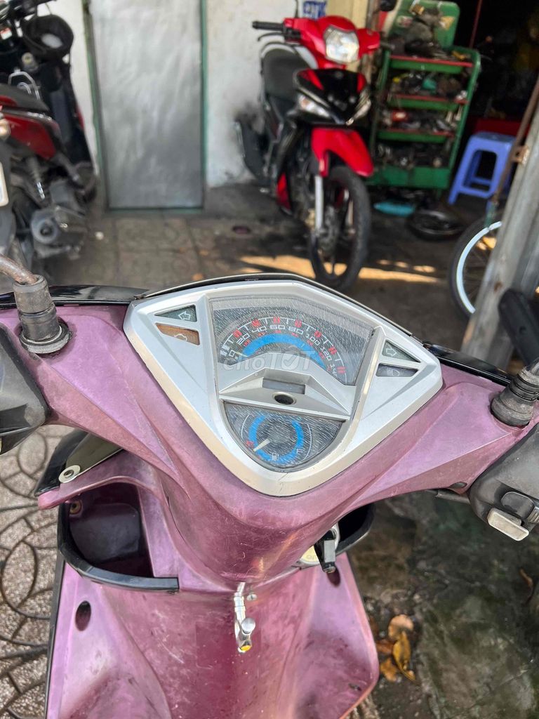 bán luvilas bình xăng bs 61. Mua bán Xe máy tại Quận Ninh Kiều Cần Thơ được đăng bởi Mười hình 4