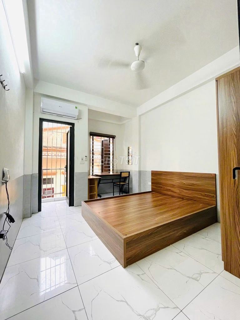 Chung cư mini 898 Đường láng ( Thông 157 Chùa láng )