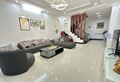 Cho thuê nhà 4PN full nội thất hiện đại gần phường 9 sân đậu oto. Cho thuê nhà ở tại Thành phố Vũng Tàu Bà Rịa - Vũng Tàu được đăng bởi Như Quỳnh