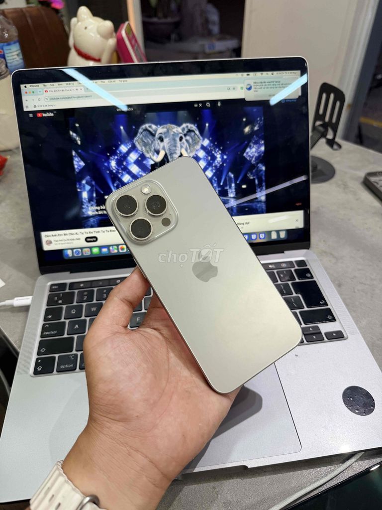 iPhone 15 Pro Max 1TB Bạc Đã sử dụng. Mua bán Điện thoại tại Quận Ngũ Hành Sơn Đà Nẵng được đăng bởi Nghĩa  hình 1