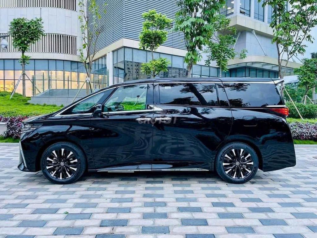 💥Toyota Alphard 2025 Giao ngay✅ Giá tốt✅. Mua bán Ô tô tại Quận 12 Tp Hồ Chí Minh được đăng bởi Nguyễn Xuân Hiệp TOYOTA hình 4