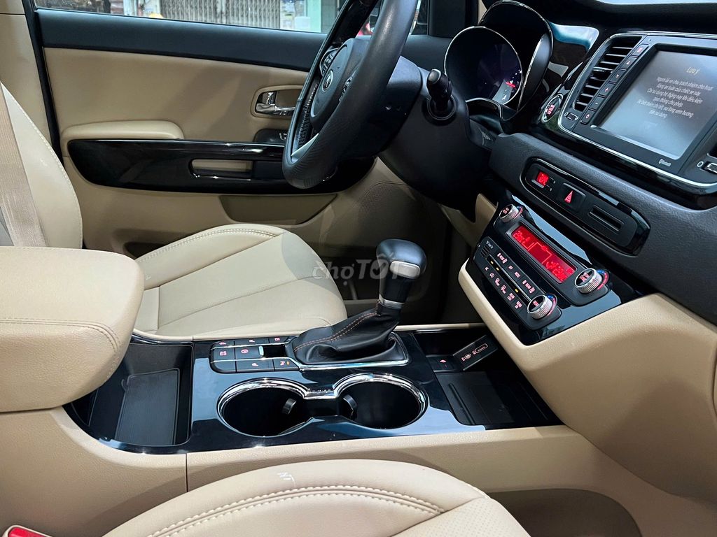 Масло полной версии Kia Sedona модели 2021