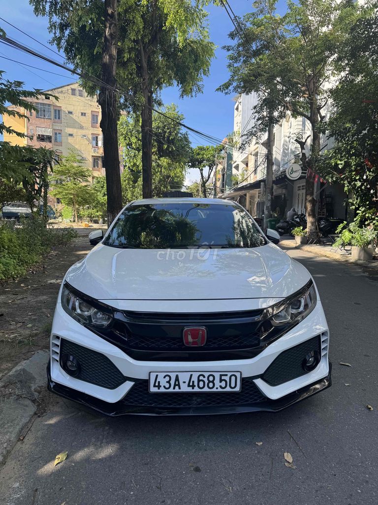 Honda Civic 2019 E 1.8 AT - 47000 km. Mua bán Ô tô tại Quận Hải Châu Đà Nẵng được đăng bởi Ngô Phi Đạt hình 1