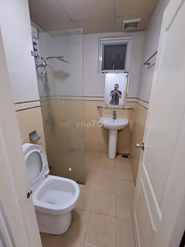 Счастливая квартира в аренду: 2 спальни, 2 туалета, 76 м2, 7,5 тр/тханг