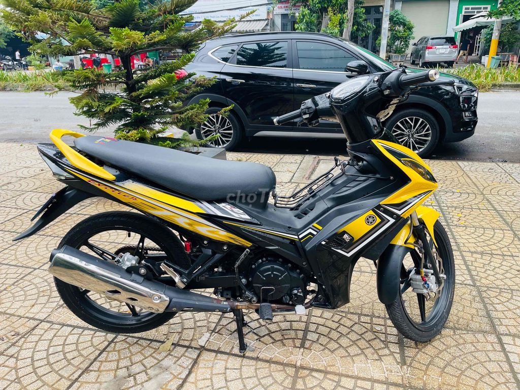 Yamaha Exciter 135 2010 желто-черный