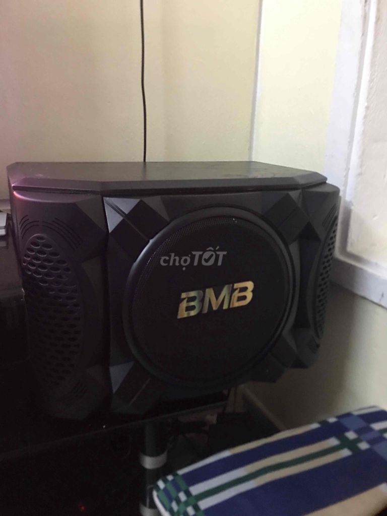 Cặp loa BMB bass 30 rất hay