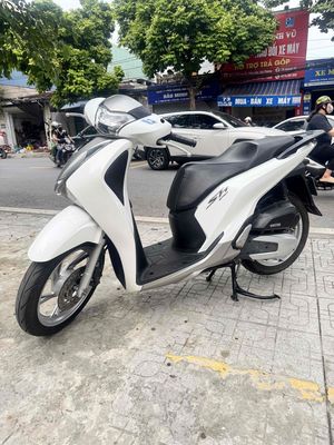 Honda SH 2019 Trắng Xe mới bóc keo
