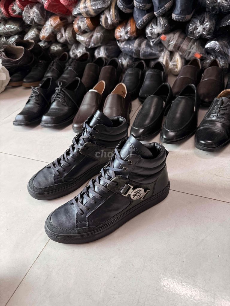 Giày cổ cao Roberto Cavalli Da size 40. Mua bán Giày dép tại Huyện Bình Chánh Tp Hồ Chí Minh được đăng bởi Kim loan hình 1